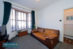 Sitting Room- click for photo gallery